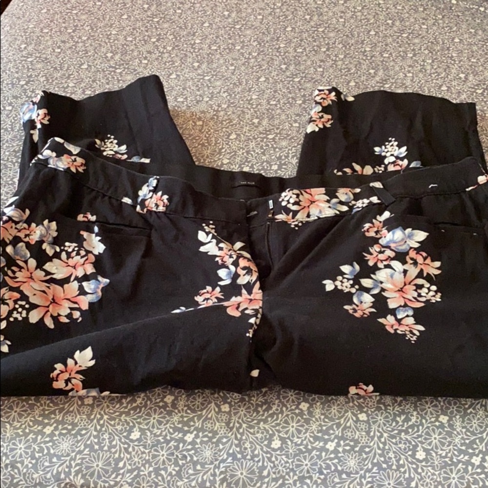 Flora Capri